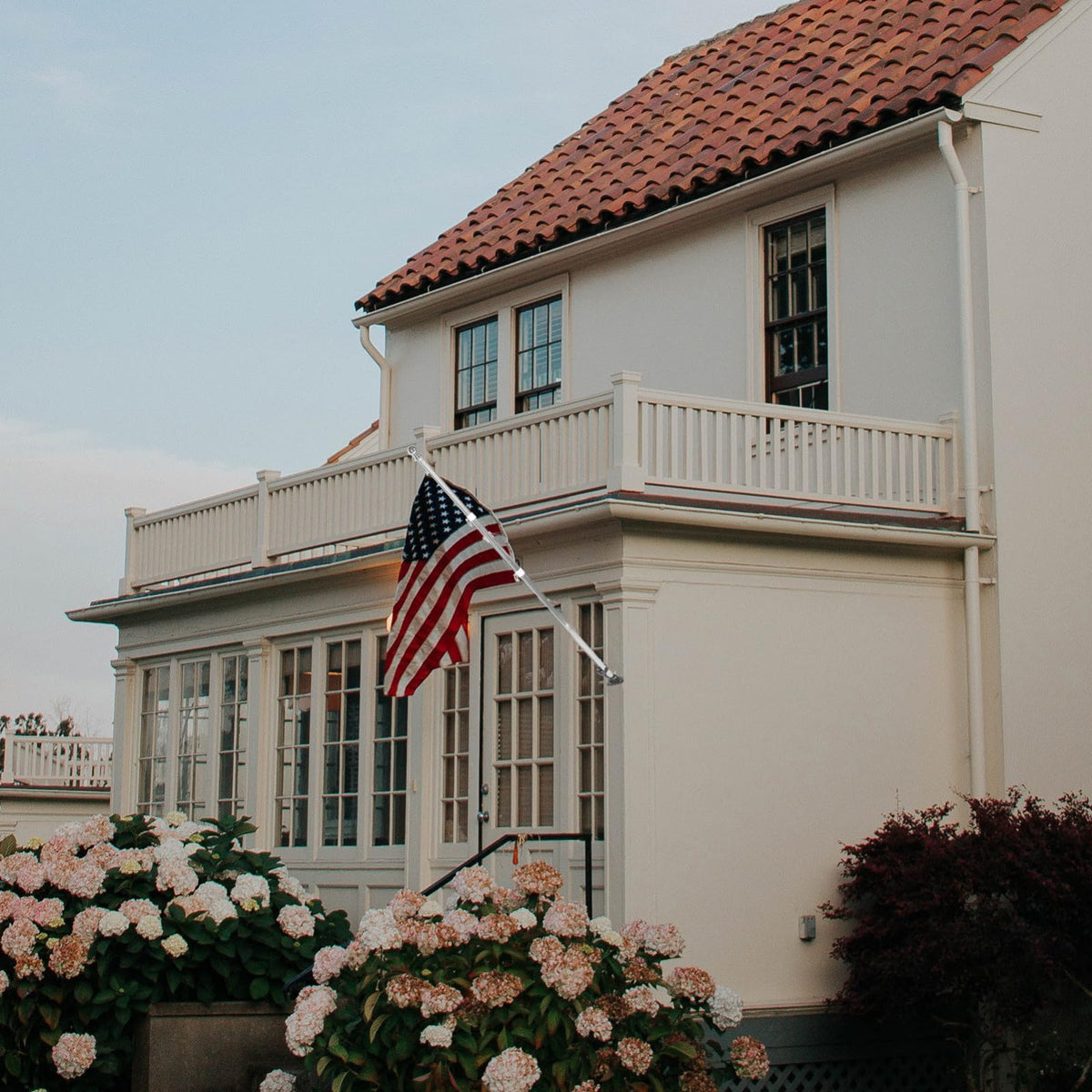 Stainless Steel Wall Mount Flag Pole J723