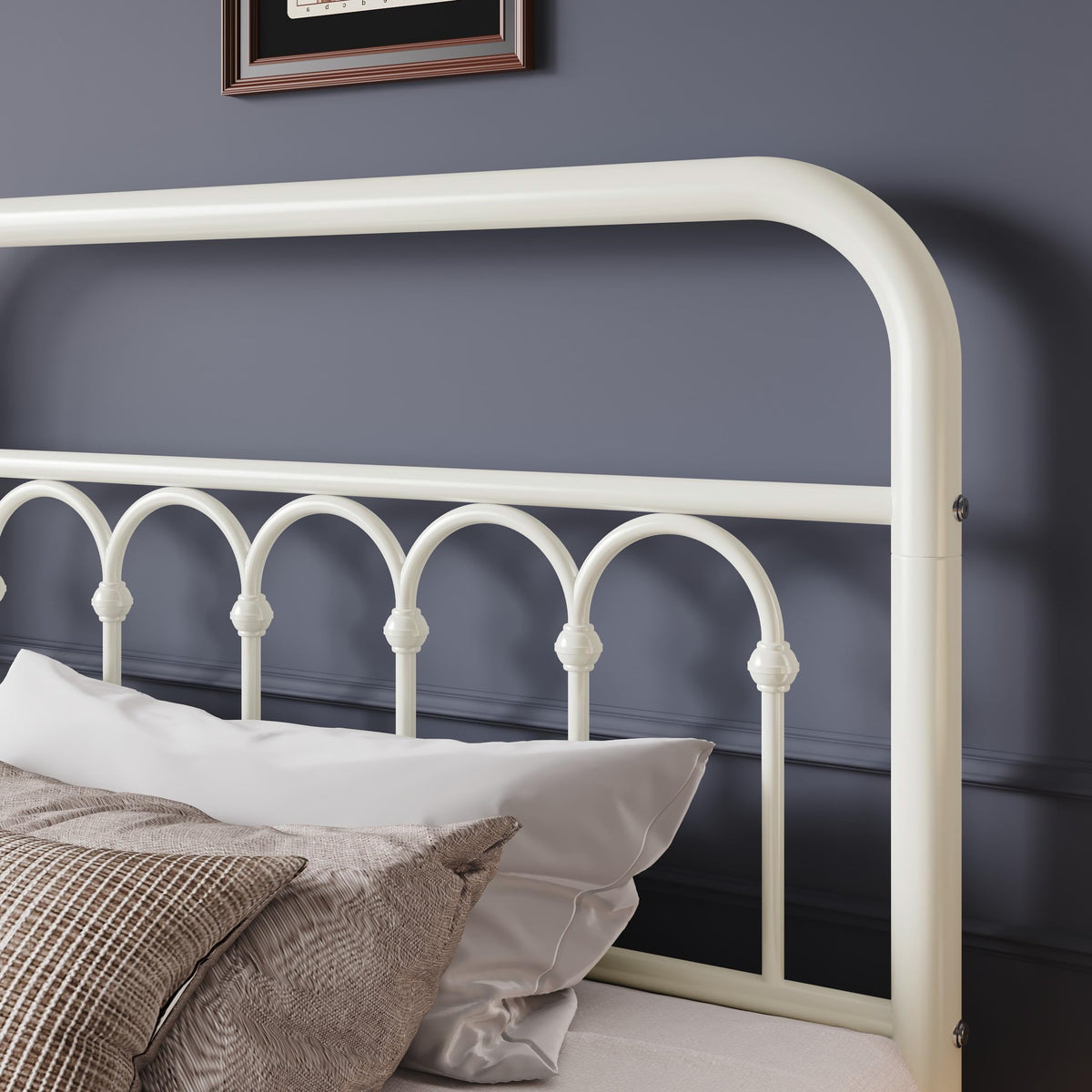 Twin Size Metal Platform Bed Frame with Headboard G57993